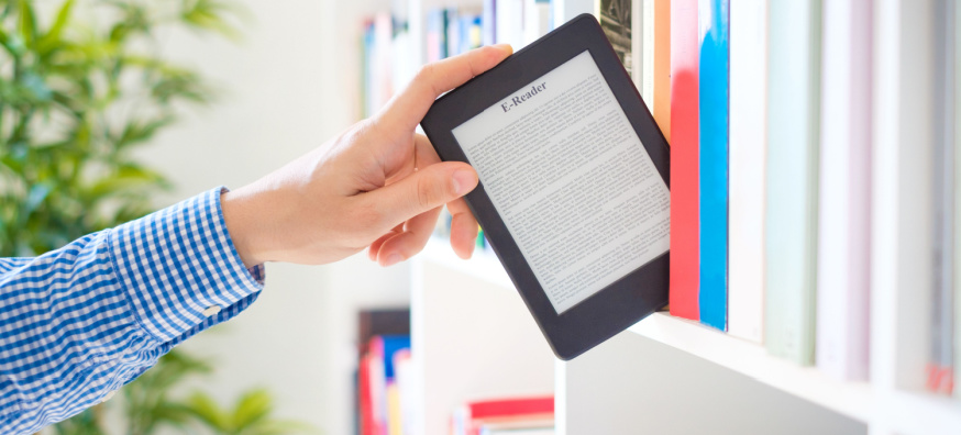 Which is better for your eyes: e-readers or print?