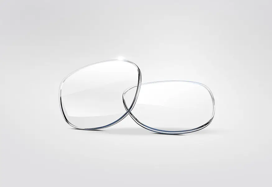 Eyeglasses store with lenses