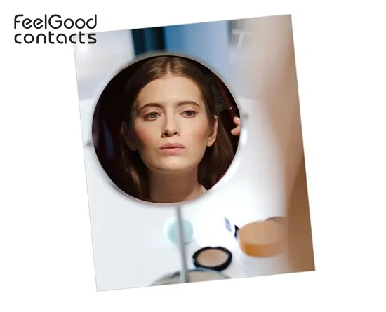 Determining face shape with the mirror method