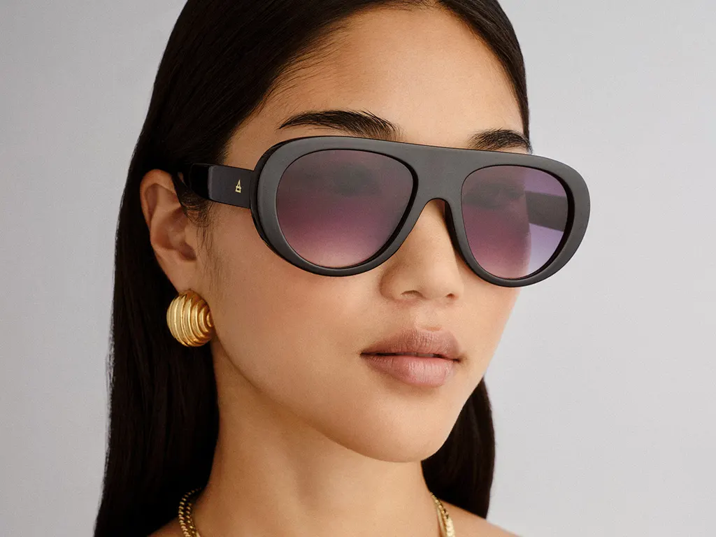 AIRE Satellite BLA Black 56 Gradient