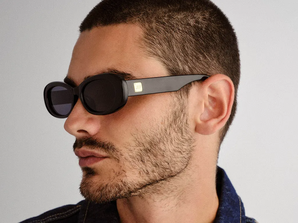 Le Specs Hey Ya! + Black 54