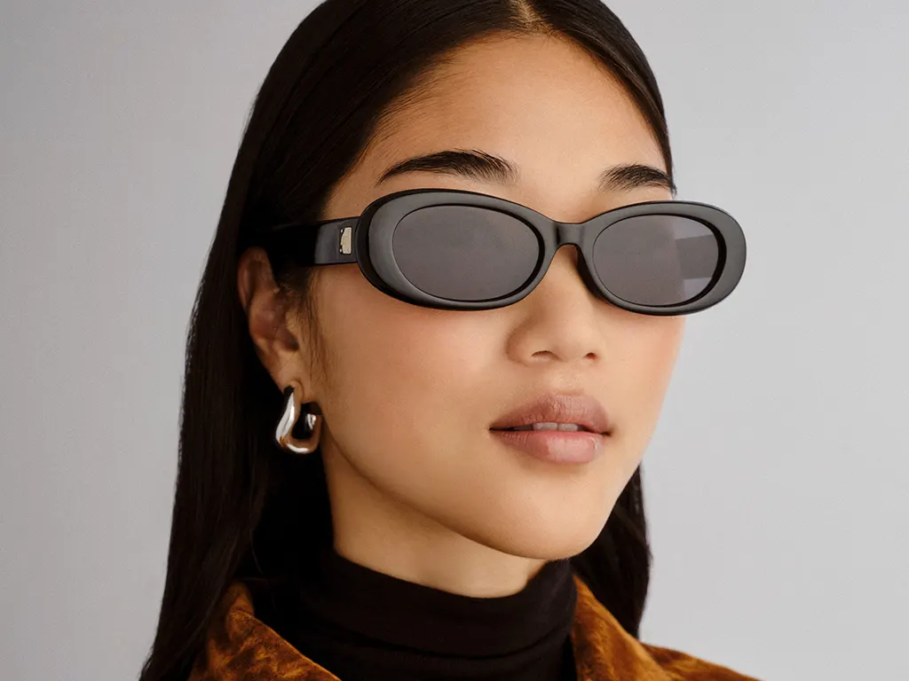 Le Specs Hey Ya! + Black 54