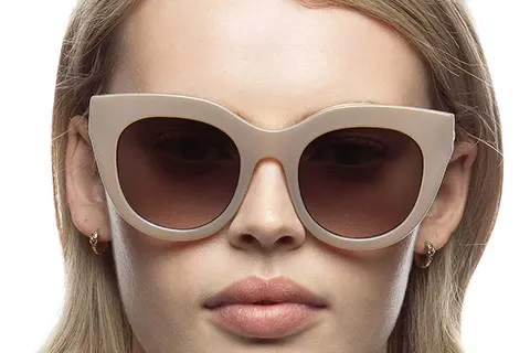 Le Specs Air Heart Oatmeal