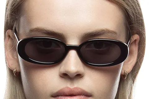 Le Specs Outta Love Black