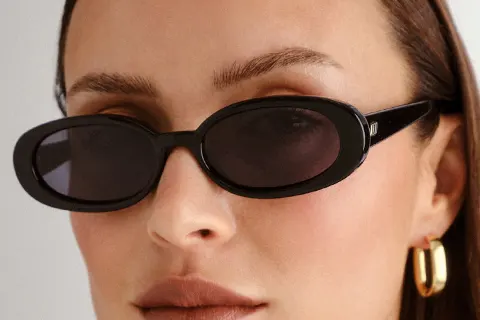 Le Specs Outta Love Black